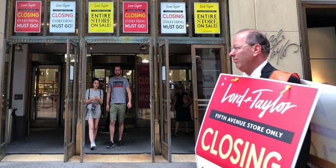 Retailers are shutting down their NYC flagships