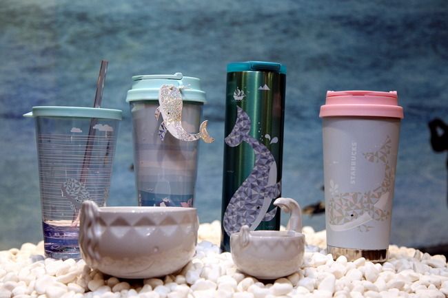 Starbucks South Korea offers incentives using own cups