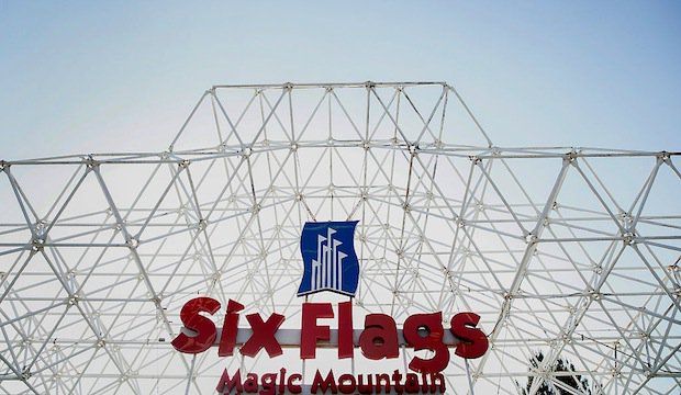 SixFlags