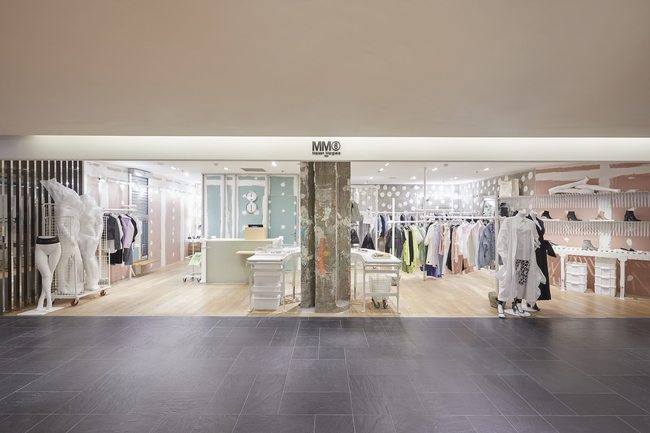 Margiela test new retail concept
