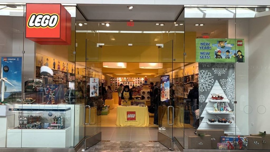 lego store aventura mall