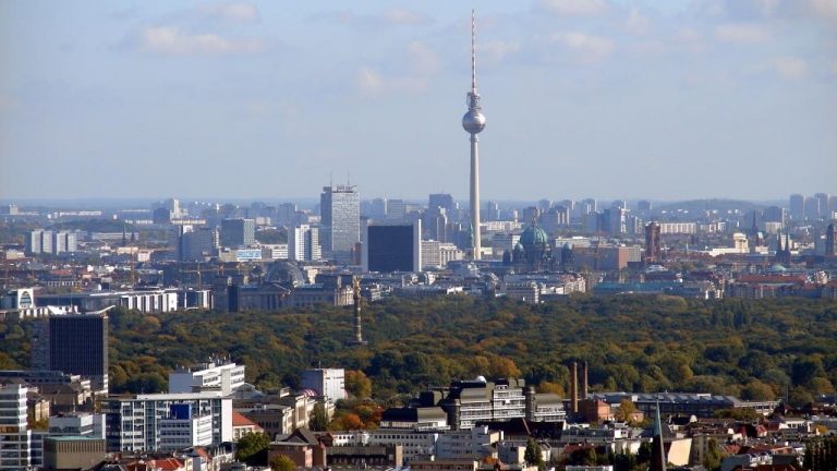 Berlin_Skyline_Fernsehturm