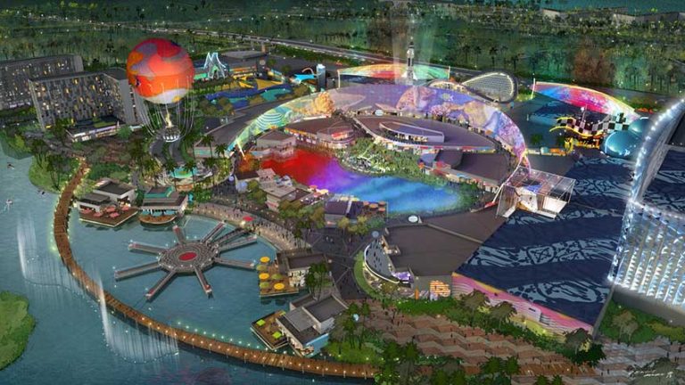 New mega mall in Puerto Morelos, Mexico