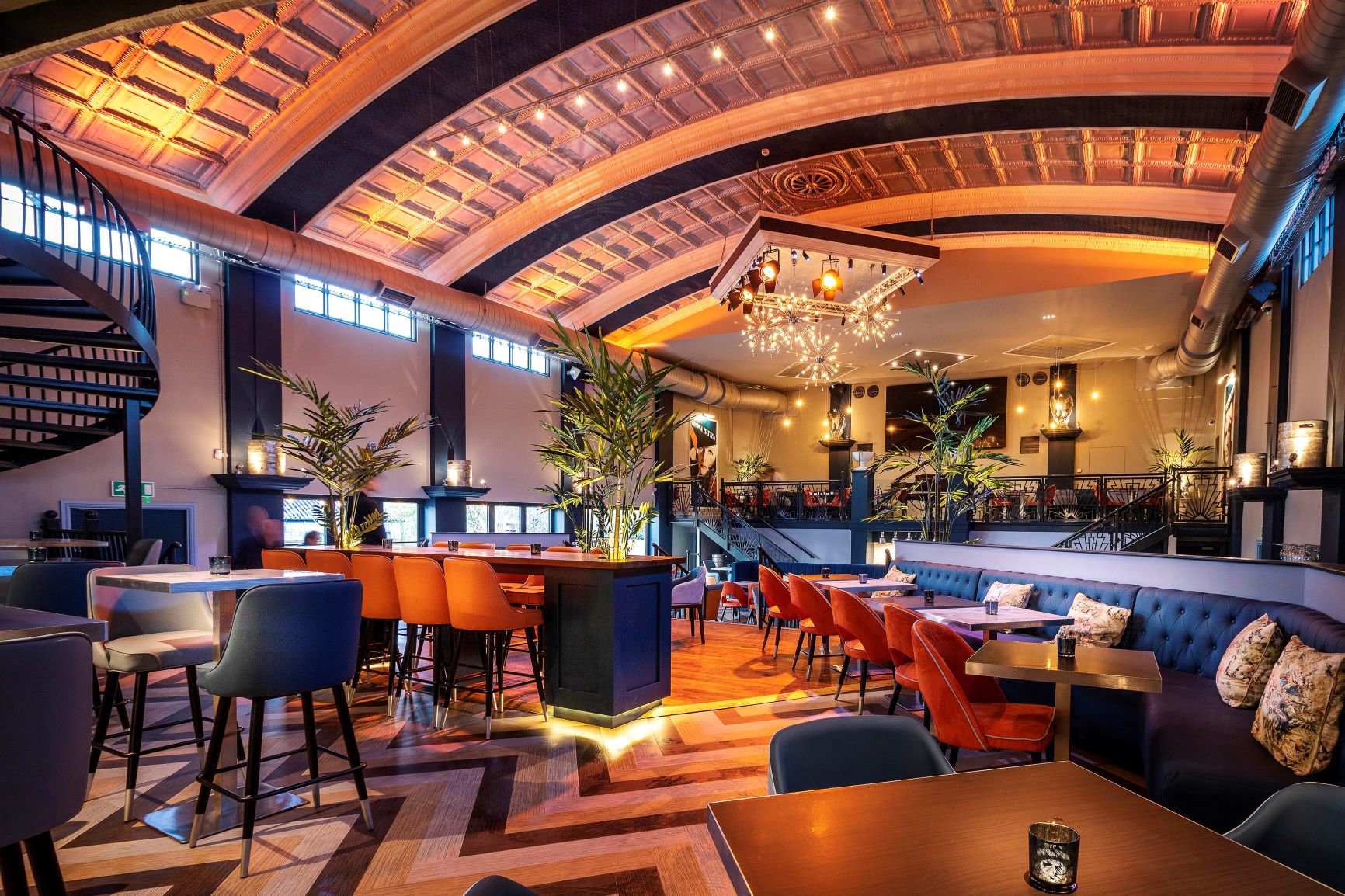 STYLISH ART DECO RESTORATION CREATES INTERESTING RESTAURANT Retail