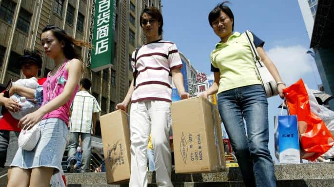 China’s retail sales falls to 16-year low