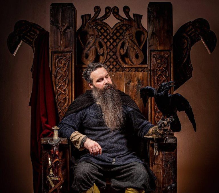 CAG_Asguard_Viking_Warrior_Raven