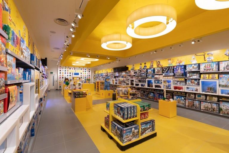 Lego Store 2
