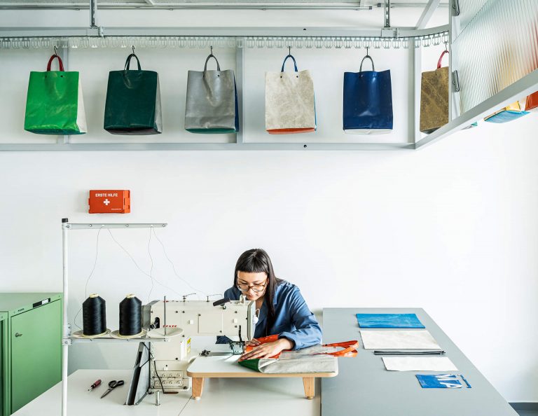 Freitag_Sweat_Yourself_Zurich-08
