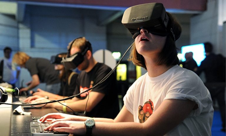 VR