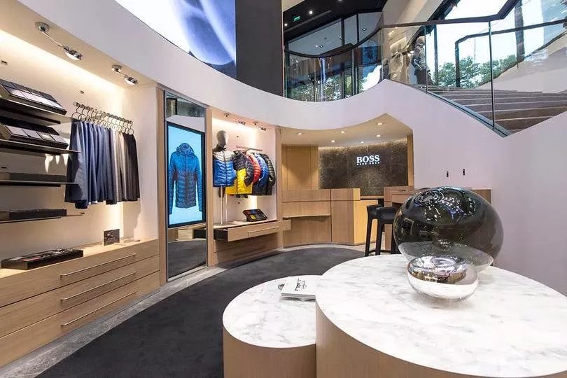Hugo Boss - Champs-Élysées