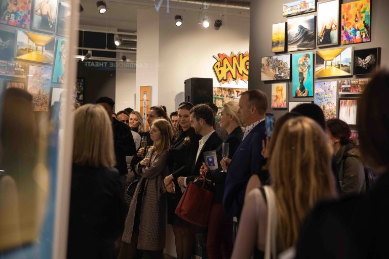 Lumas Gallery toasts launch of UK flagship at Seven Dials with Live Art Performance