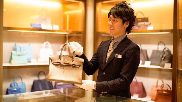 Komehyo, The Japanese used designer products retailer has opened in Bangkok
