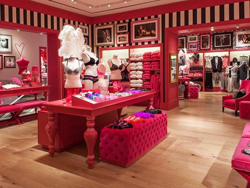 L Brands’ Q3 loss widens as Victoria’s Secret continues to fall