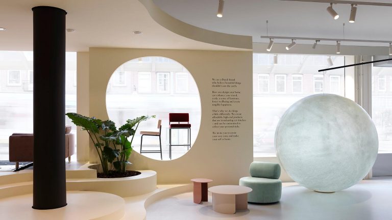 FEST in Amsterdam makes buying furniture easier – with the help of a mini cinema