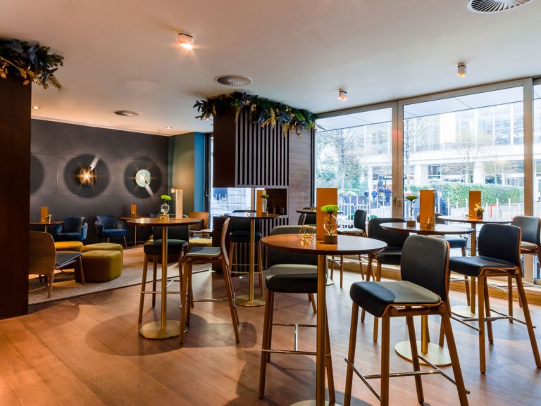 Multimillion pound refurb unveils Off The Wall Restaurant at Apex London Wall