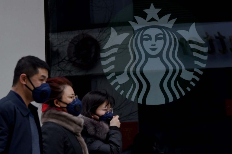 Starbucks shuts 2,000 outlets as coronavirus prompts lockdown