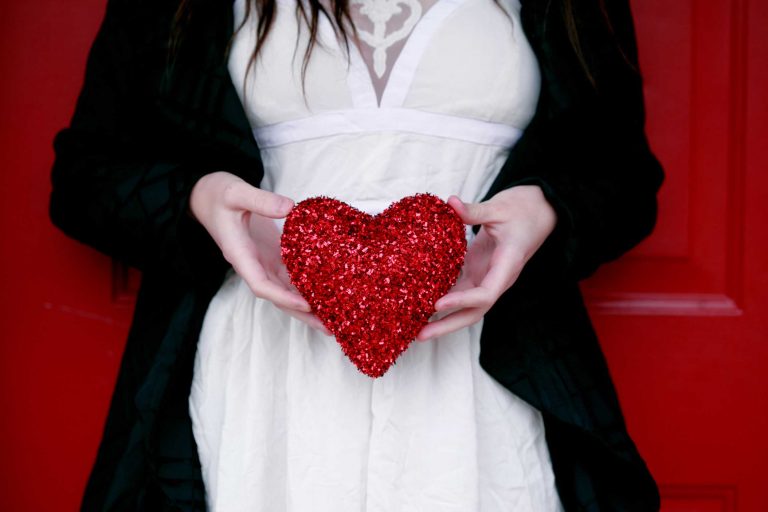 Valentine’s Day: one in 10 to participate purely for ‘special offers’