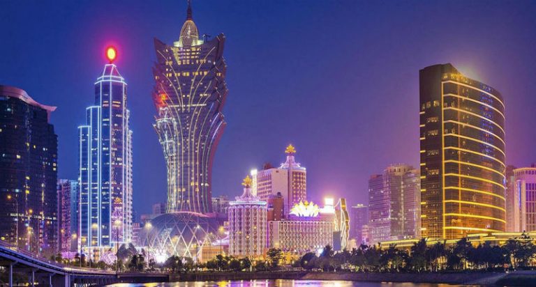 Macau shutting down casinos amid coronavirus outbreak