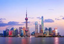 Shanghai retail sales slowly returning to normal after coronavirus outbreak Shanghai-Backdrop.