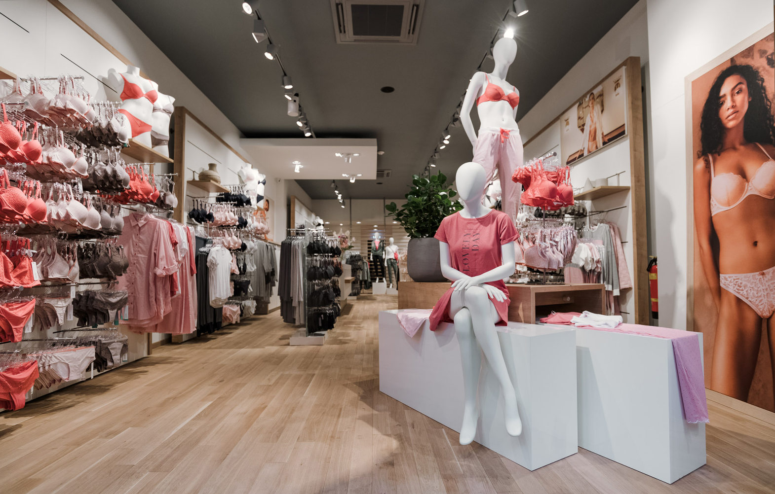 Esprit Bodywear Store Debuts In Europe Retail & Leisure International