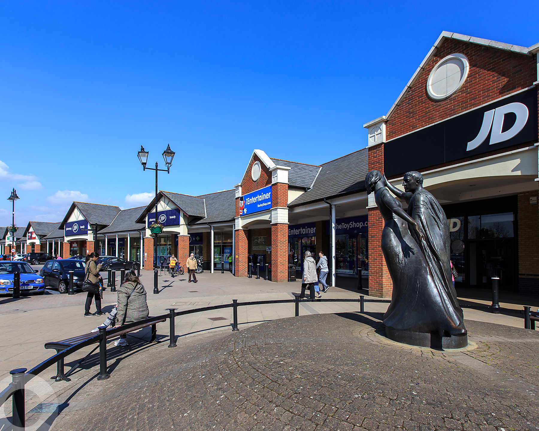 Two Rivers signs M&S and Lidl | Retail & Leisure International