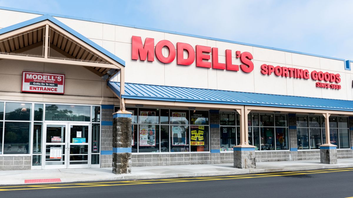 modells-sporting-goods