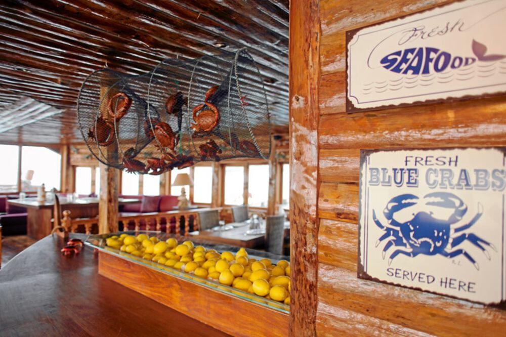 Aprons & Hammers Opens New Outlet Retail & Leisure International