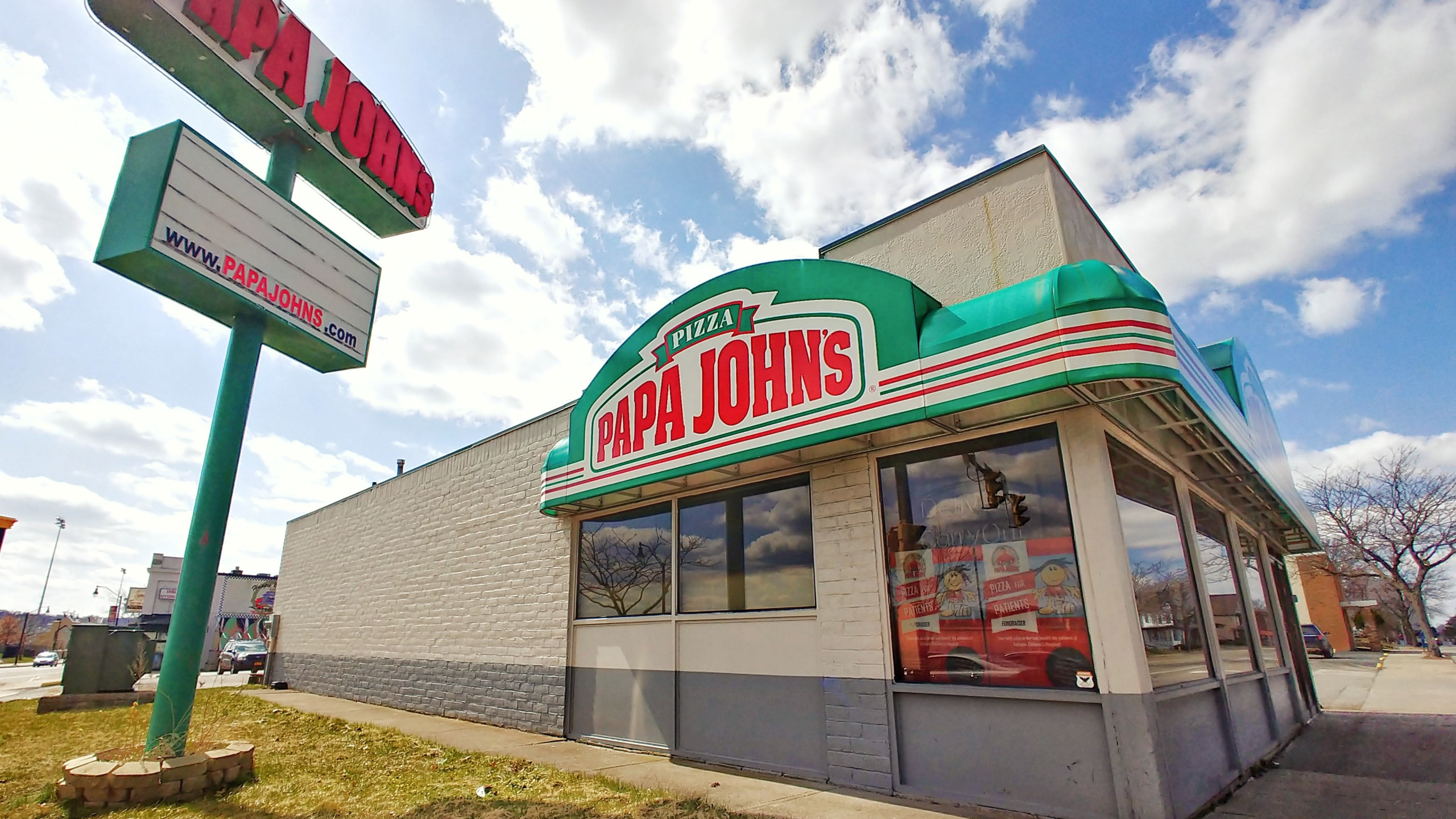 Papa John’s Launches in Cambodia - Retail & Leisure International