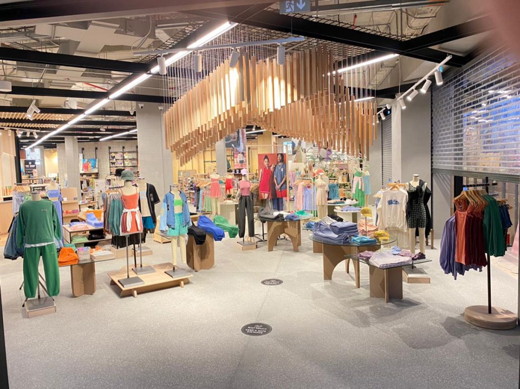 Azadea Group - True to the Customer 3 Urban Outfitters -Yas Mall