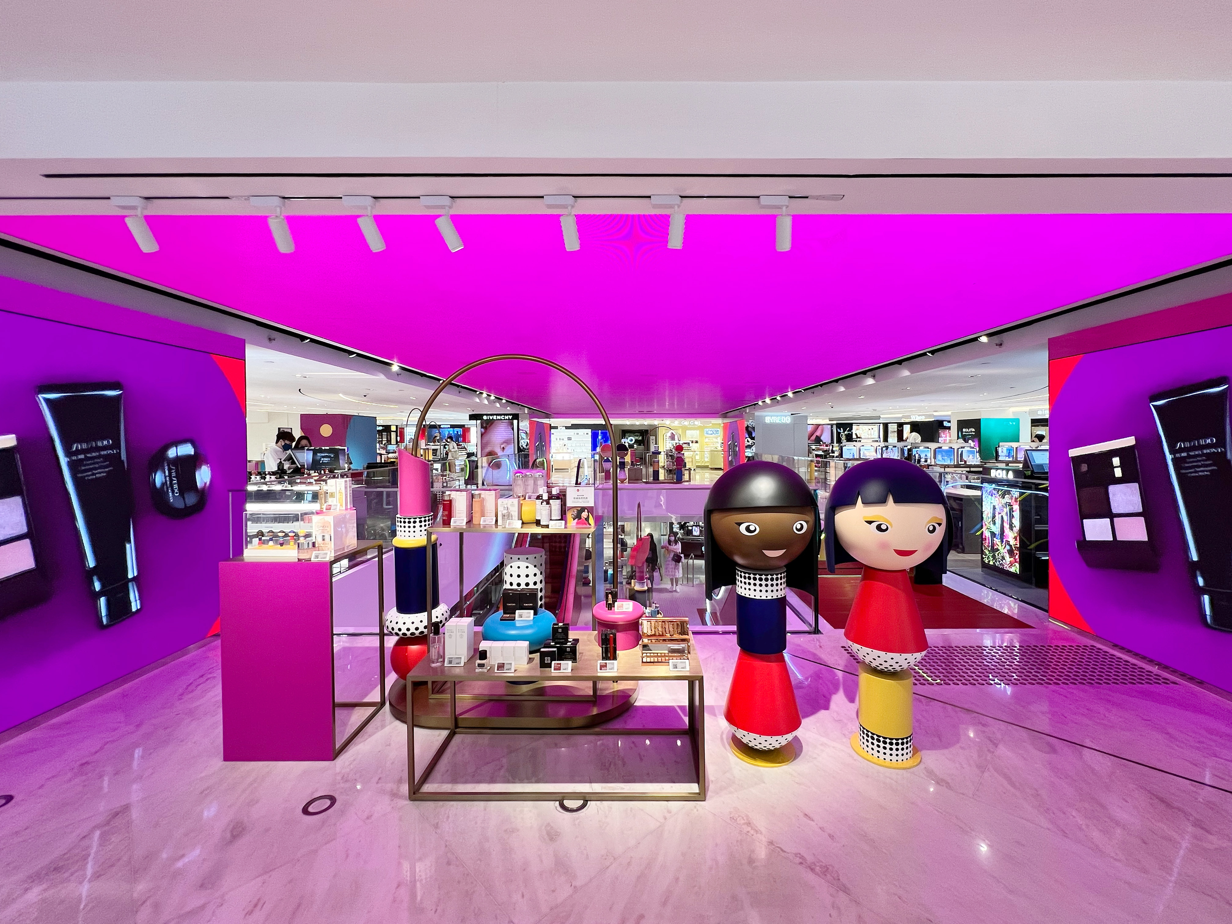 T Galleria by DFS_ Hong Kong_ Canton Road 4