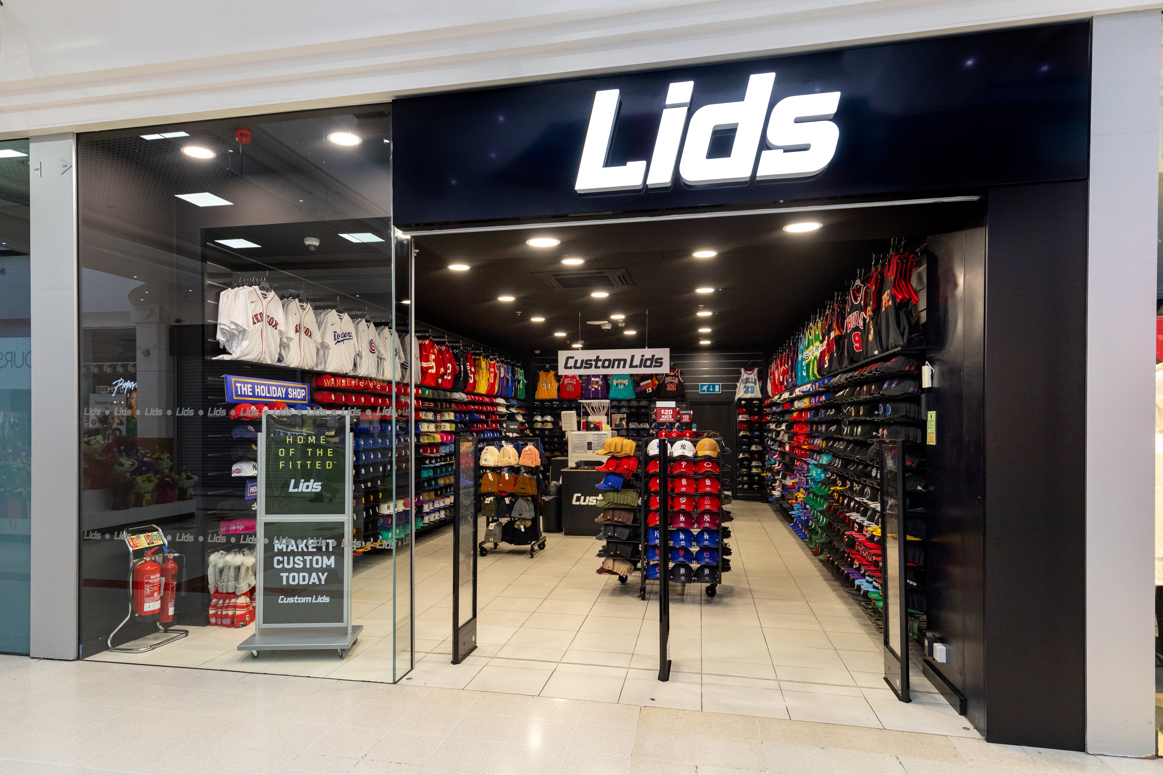 Lids Makes Regional Debut at Merry Hill Retail & Leisure International