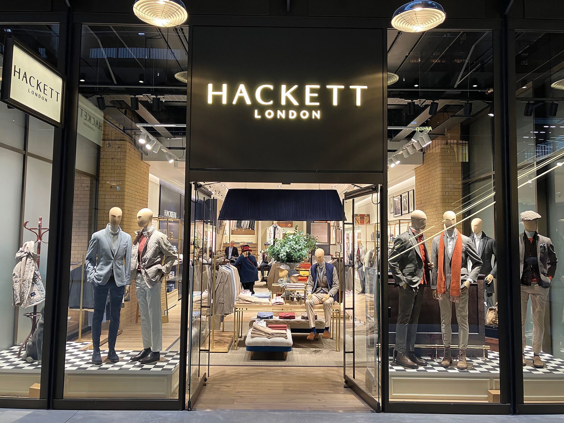 Hackett London – Best of British | Retail & Leisure International