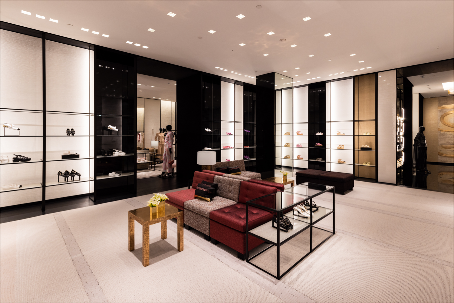 Chanel-newly-renovated-and-expanded-store-in-Bangkok-at-Central-Embassy-Mall-4