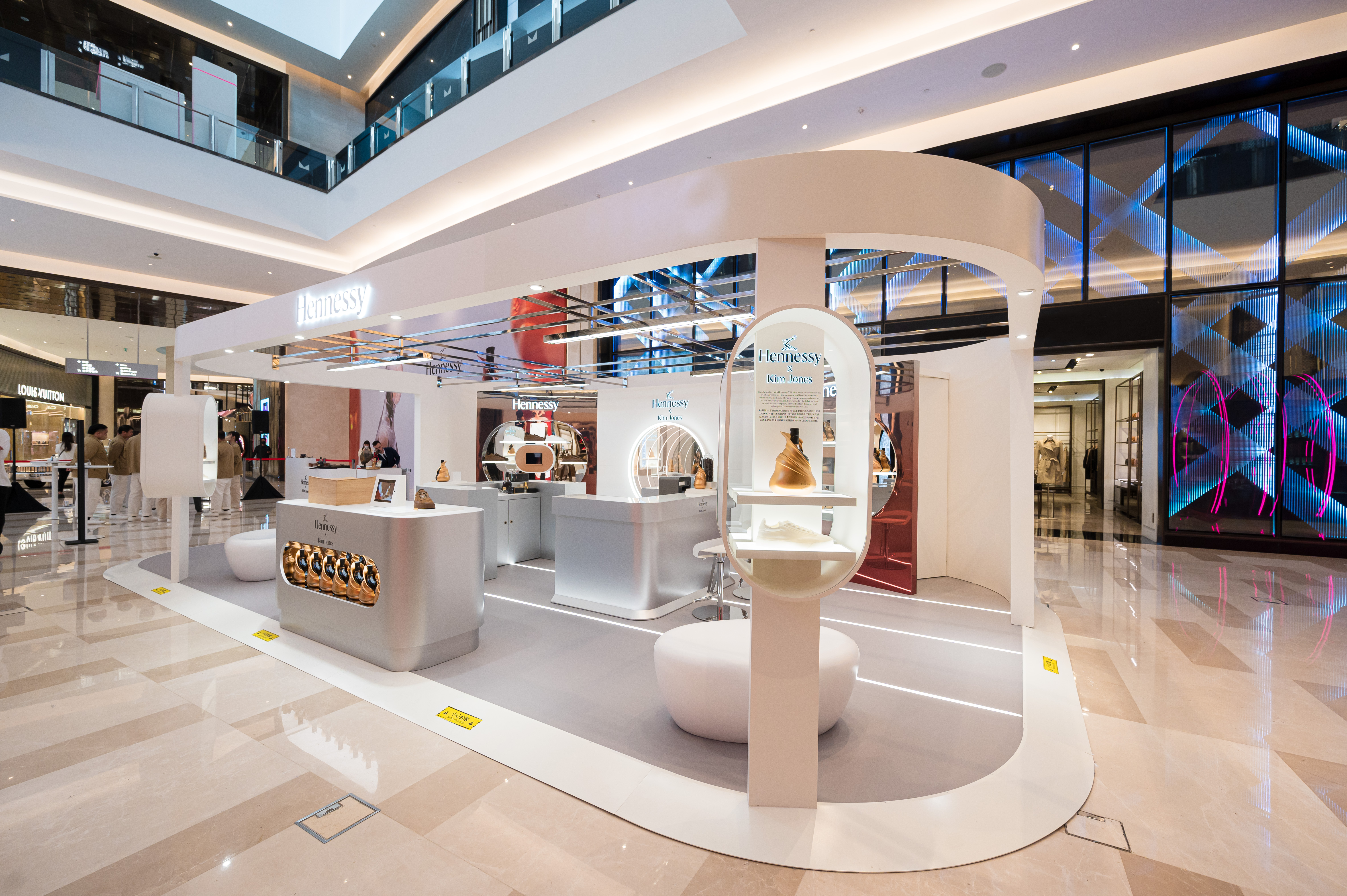 Hennessy X_O x Kim Jones pop-up at T Galleria by DFS_ Macau_ City of Dreams_3