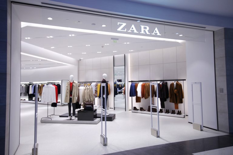 Zara opens two-level store at CambridgeSide