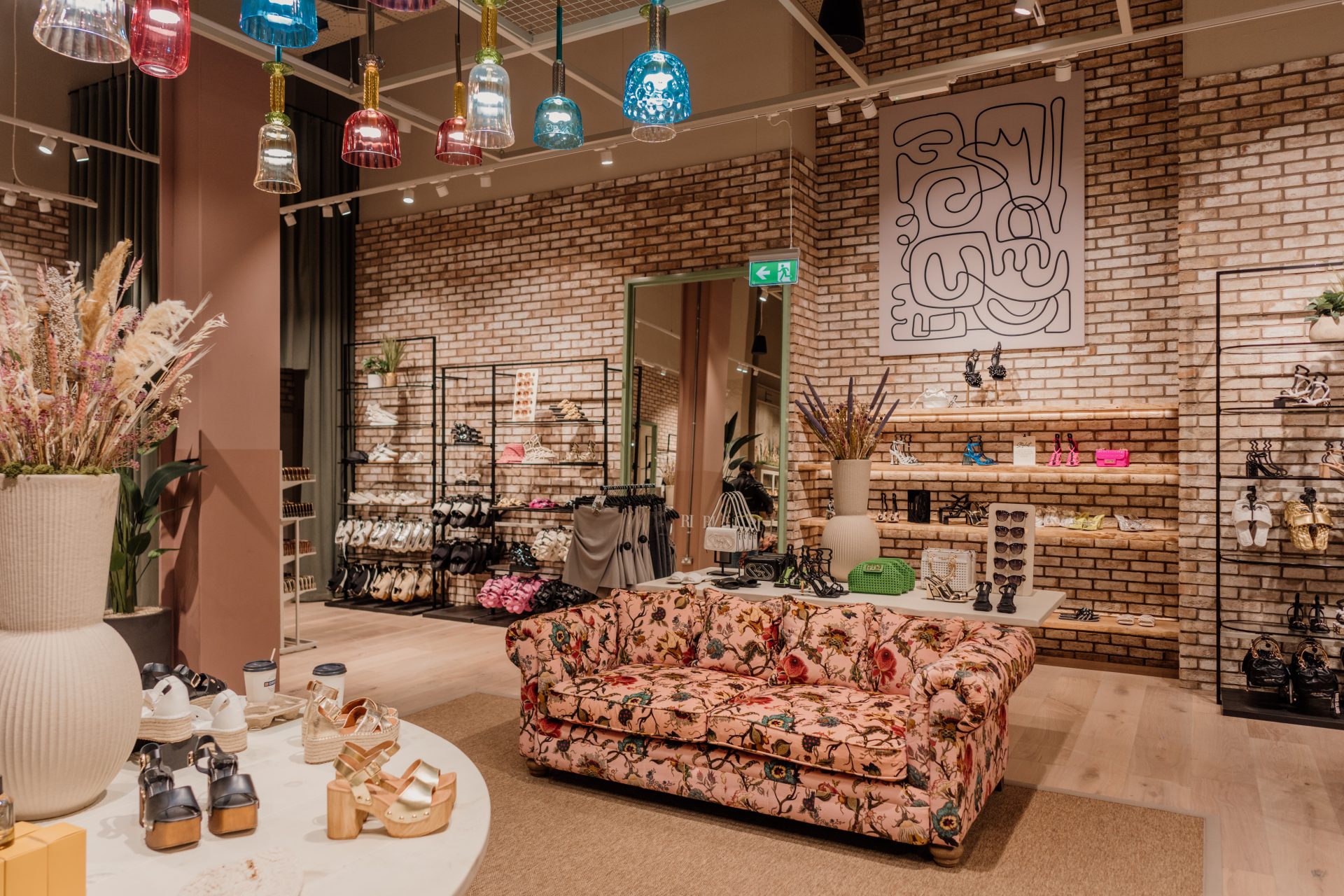 River Island Unveils New Concept Store at Trafford Centre | Retail ...