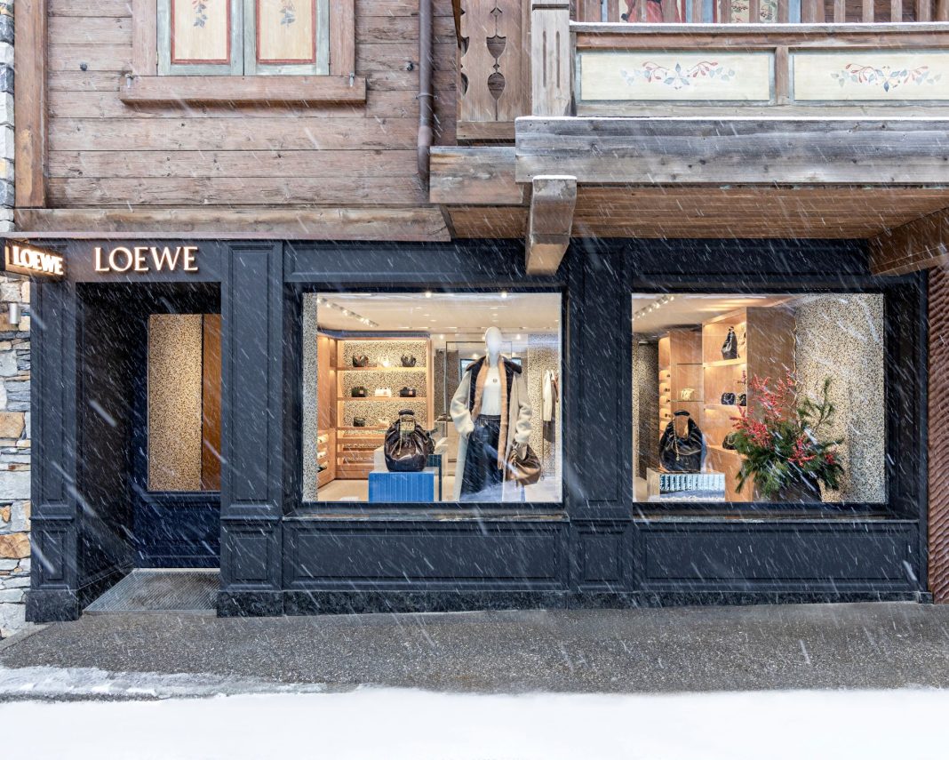 LOEWE opens seasonal store in Courchevel