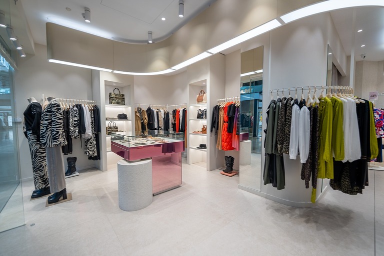 Lola Casademunt Strengthens Barcelona Presence