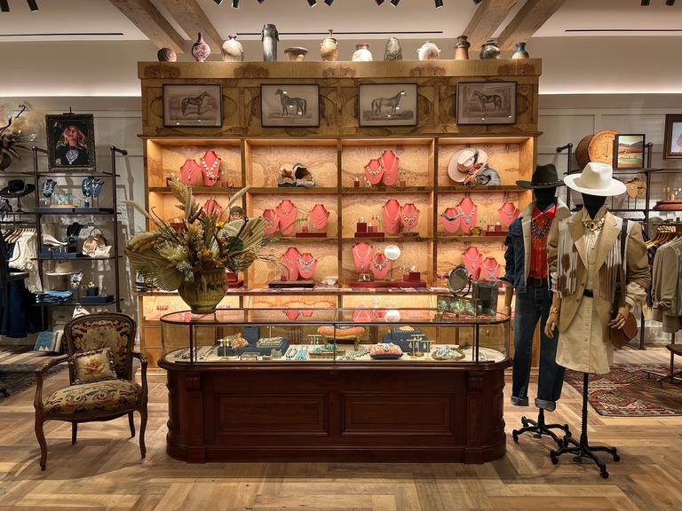 Kendra Scott Expands New Concept Across Texas