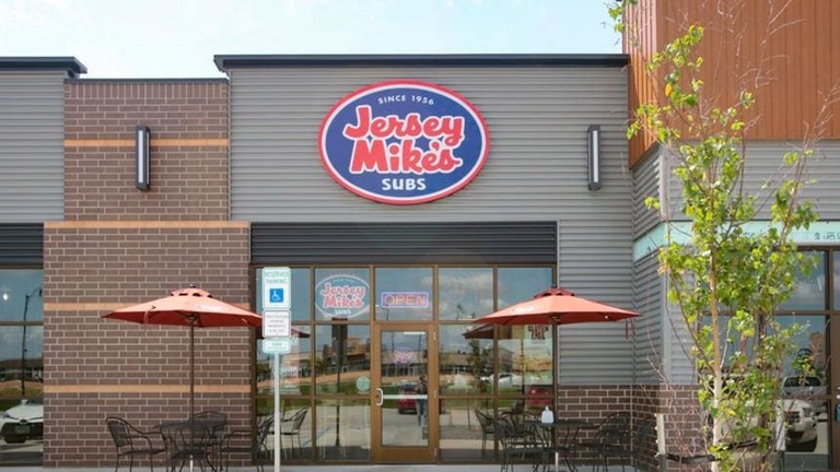 Jersey Mike's Subs Opens in Toronto