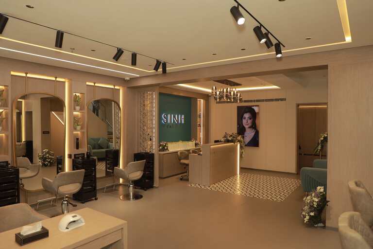 SINH Salon Debuts in the Capital