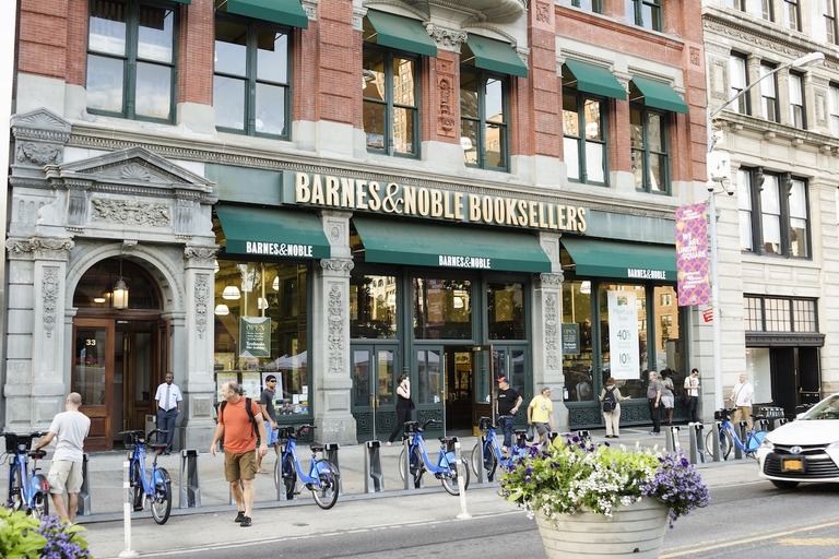 Barnes & Noble to Open 60 Stores in 2025