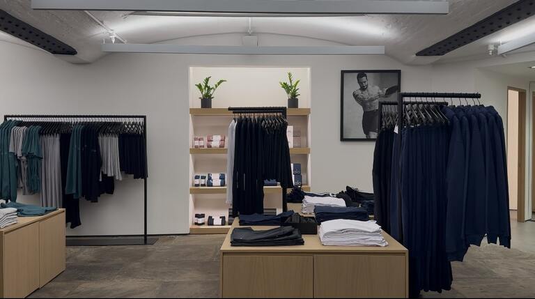 Alo Yoga Opens in Seven Dials Neighbourhood