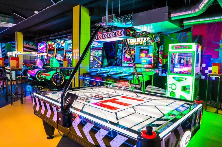 King Pins Opens in Cabot Circus