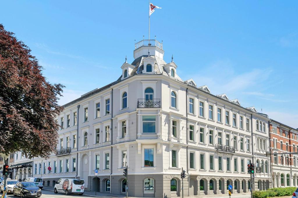 CapMan Real Estate acquires Midstar Hotel Portfolio