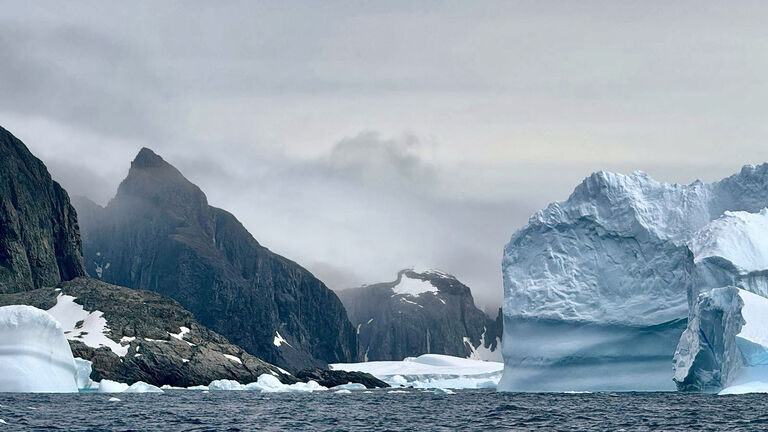 Intercurrence-Island-