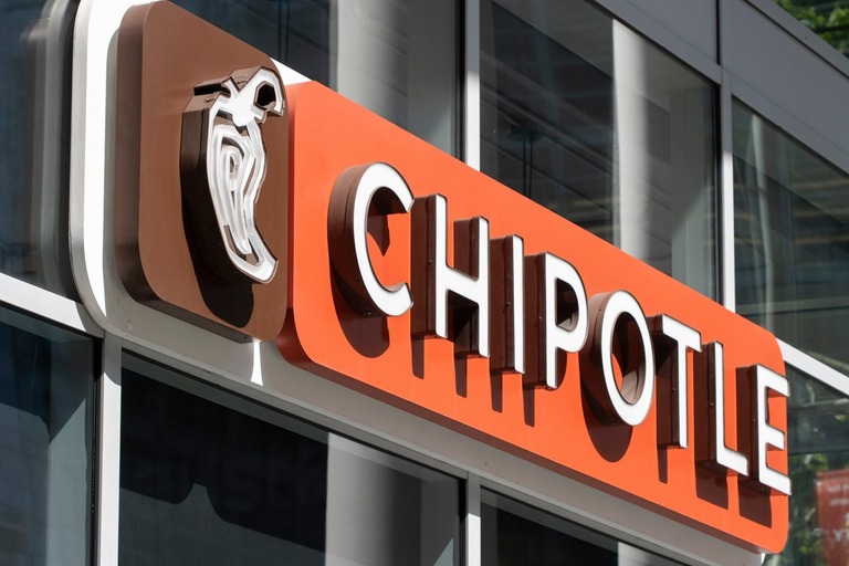 Chipotle to Make Mexico Debut in 2026
