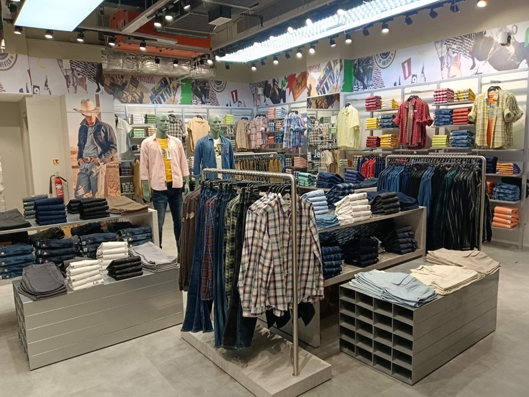 Ace Turtle Launches New Wrangler Stores