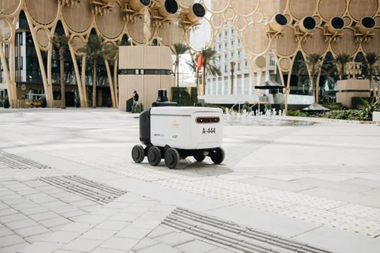 Yango Launches Robot Food Delivery