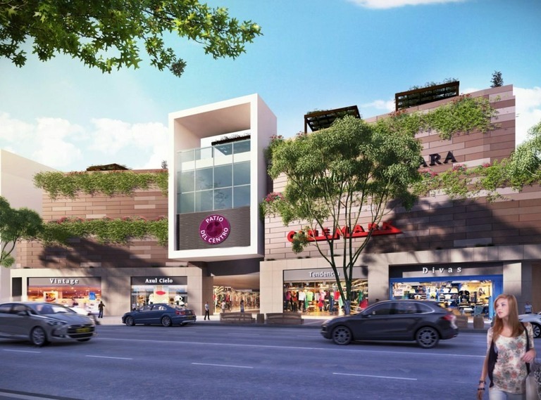 Mendoza Inaugurates Patio del Centro